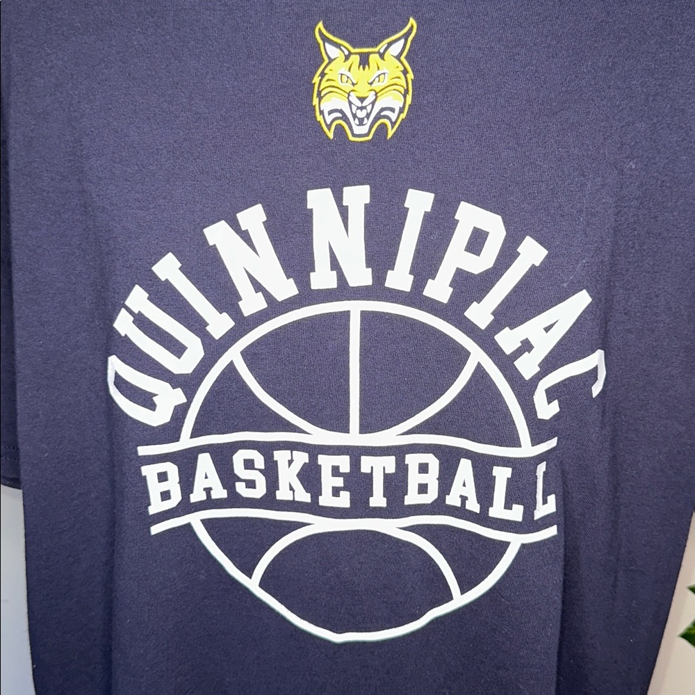 Champion Quinnipiac College BasketBall Loose Fitting T-Shirt - Picture 2 of 6